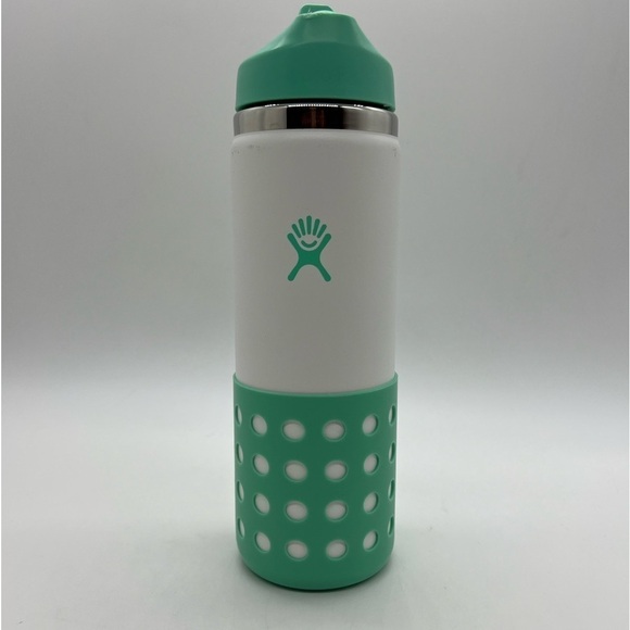 HYDRO FLASK  WHITE AND SEAFOAM GREEN 20 OUNCE INSULATED WATER BOTTLE - Picture 1 of 14